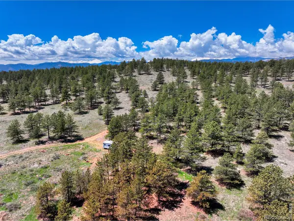 101 Lewis LN, Lyons, CO 80540