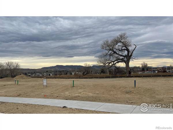 914 Langdale DR, Fort Collins, CO 80526