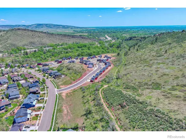 350 McConnell DR, Lyons, CO 80540