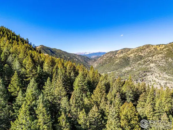 323 Roxbury DR, Boulder, CO 80302