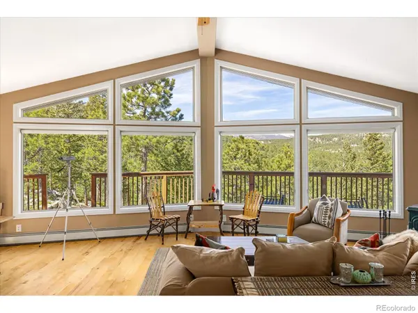 149 Rockledge CIR, Lyons, CO 80540