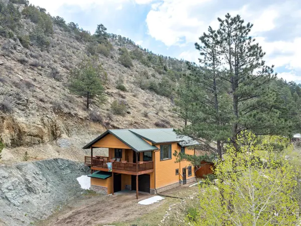 1002 Streamside DR, Glen Haven, CO 80532