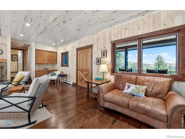 942 Spruce DR, Lyons, CO 80540