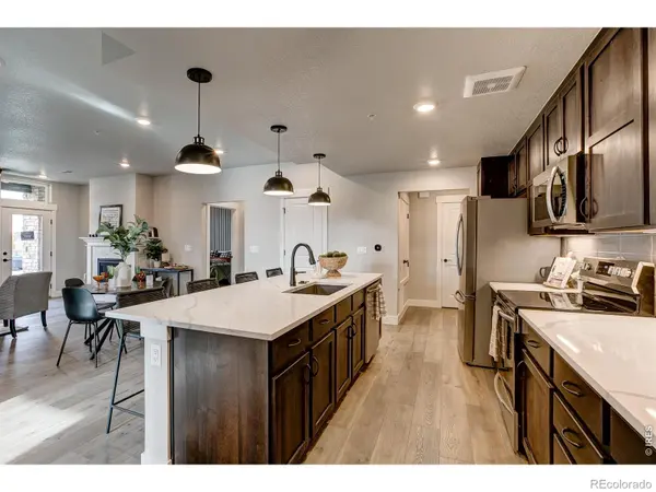245 High Point DR #208, Longmont, CO 80504