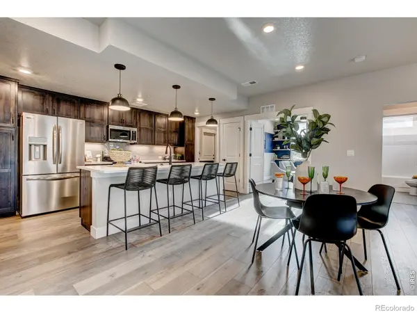 245 High Point DR #208, Longmont, CO 80504