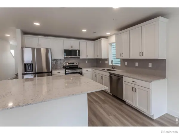 947 Trumpet LN, Windsor, CO 80550