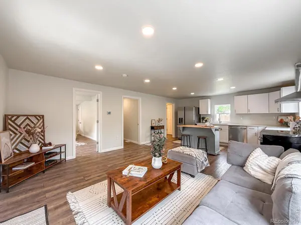 12 Marshall PL, Longmont, CO 80504
