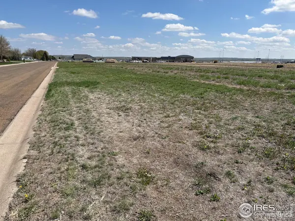 500 Cottonwood ST, Julesburg, CO 80737