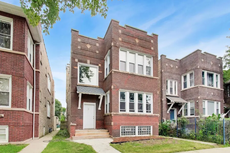 1051 N Massasoit AVE, Chicago, IL 60651