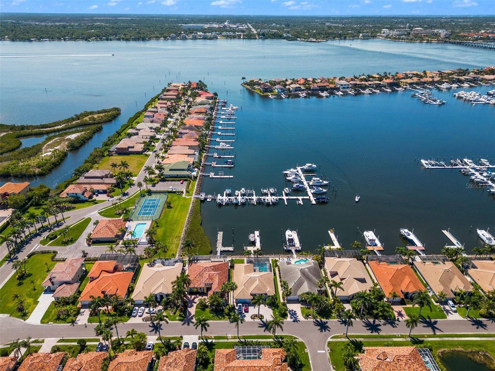 312 11TH AVE E, Palmetto, FL 34221