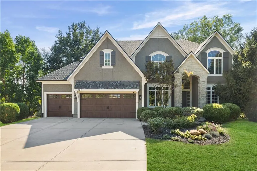 14724 Wedd ST, Overland Park, KS 66221