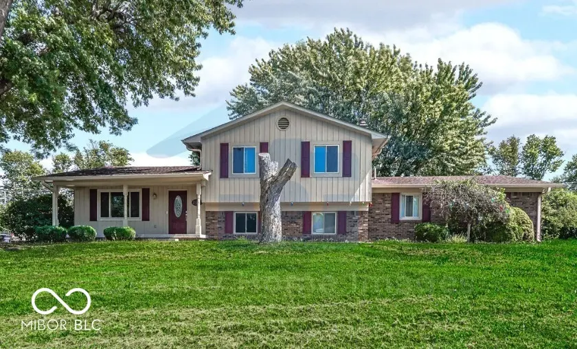 299 N Restin, Greenwood, IN 46142