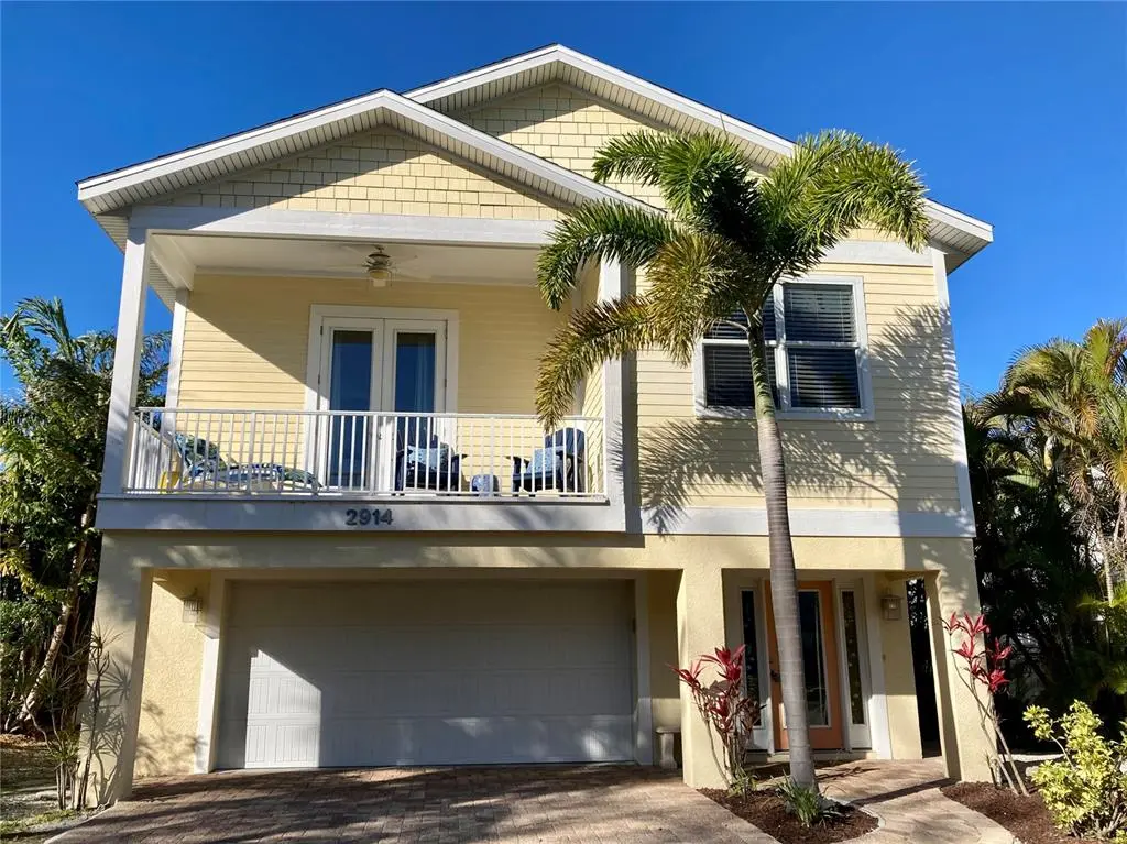 2914 AVENUE C, Holmes Beach, FL 34217