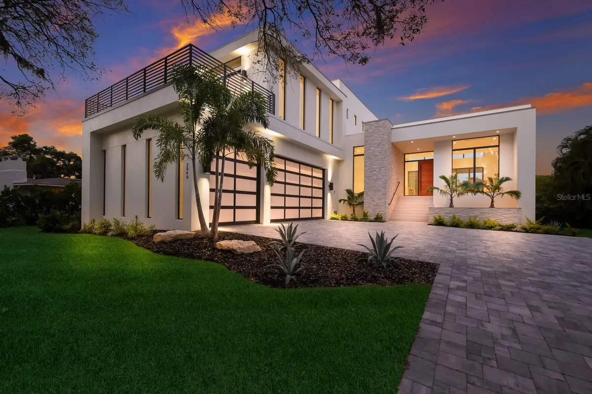 2040 ALAMEDA AVE, Sarasota, FL 34234