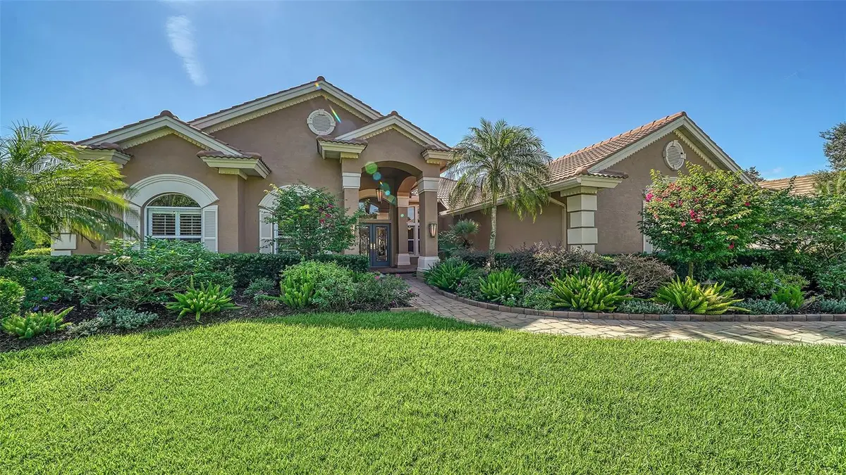 3225 CHARLES MACDONALD DR, Sarasota, FL 34240