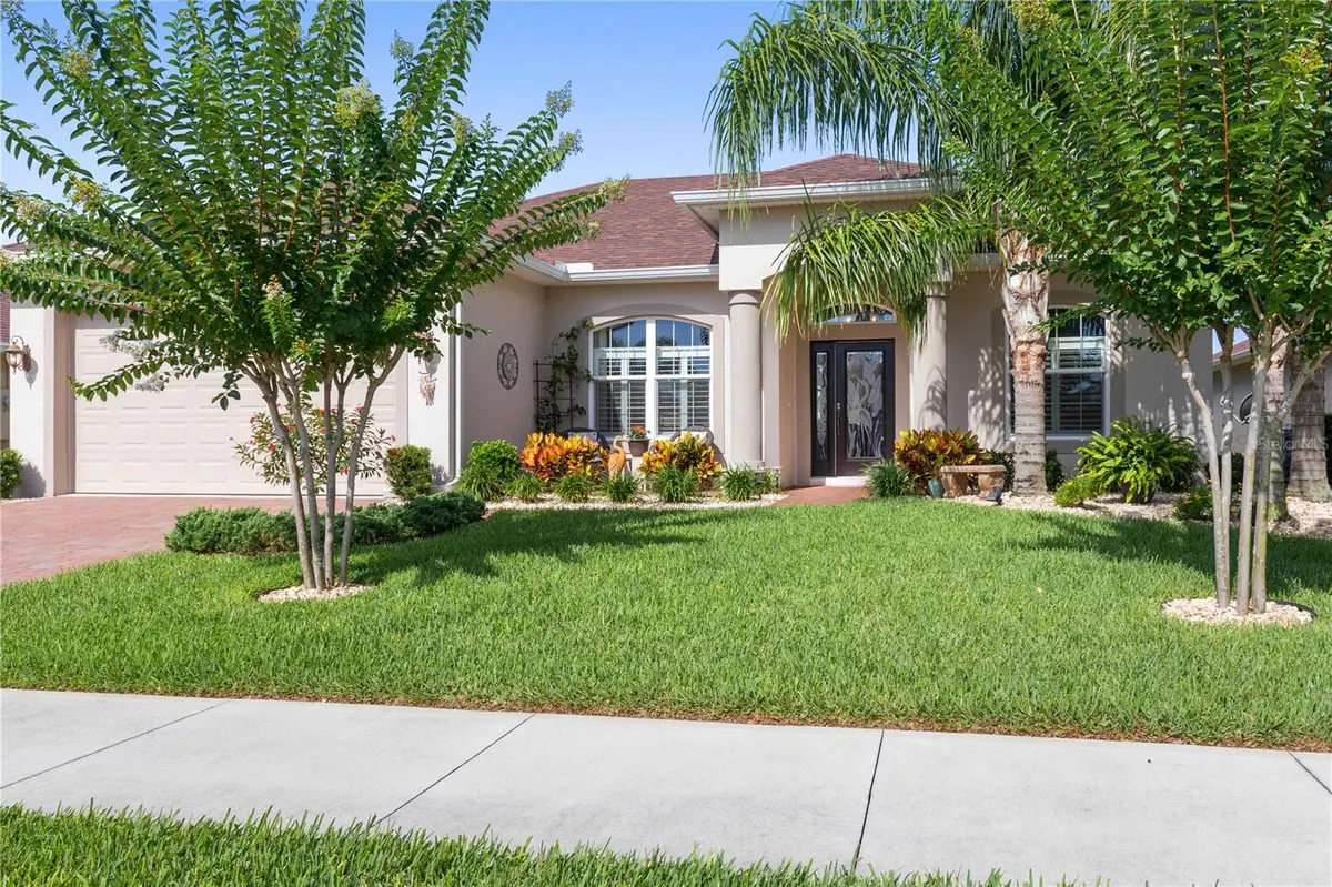 12 ARENA LAKE CIR, Palm Coast, FL 32137