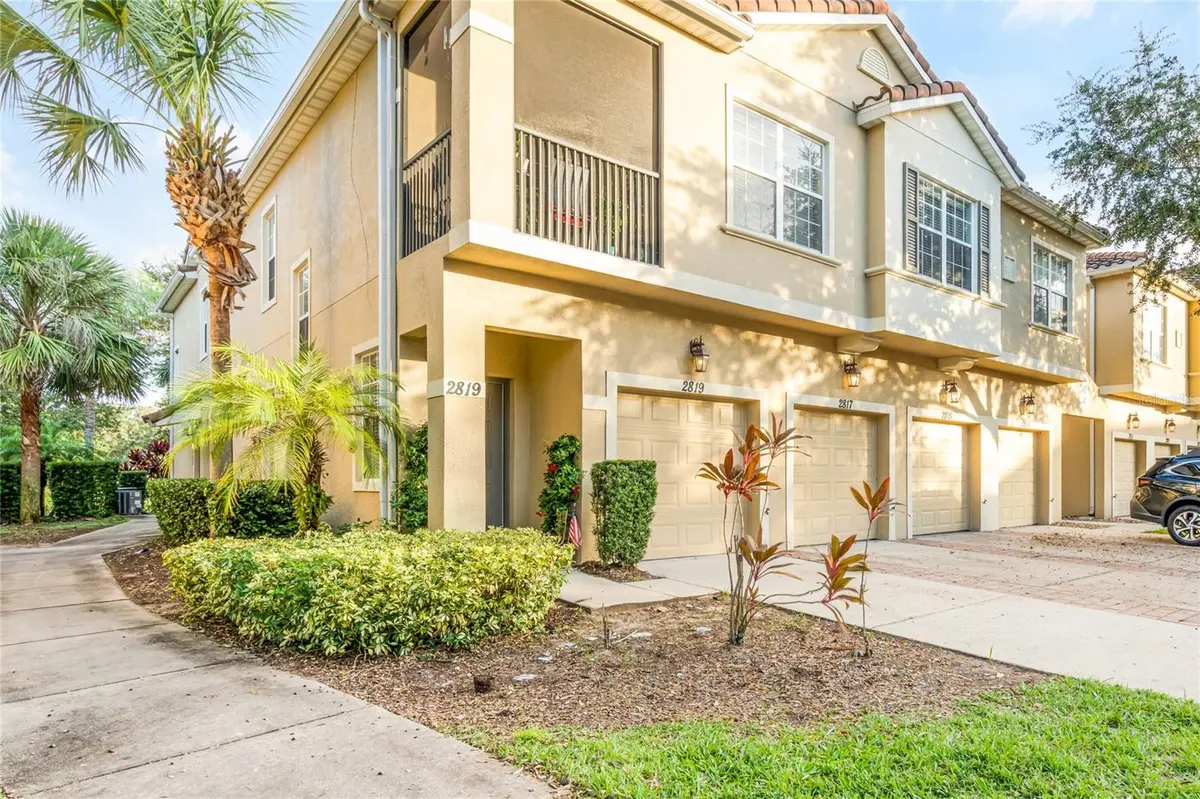 2815 OAKWATER DR, Kissimmee, FL 34747