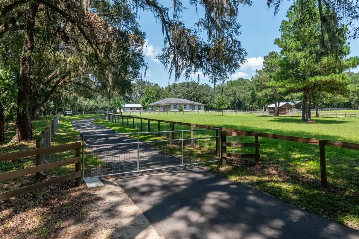 7869 NW 210TH ST, Micanopy, FL 32667
