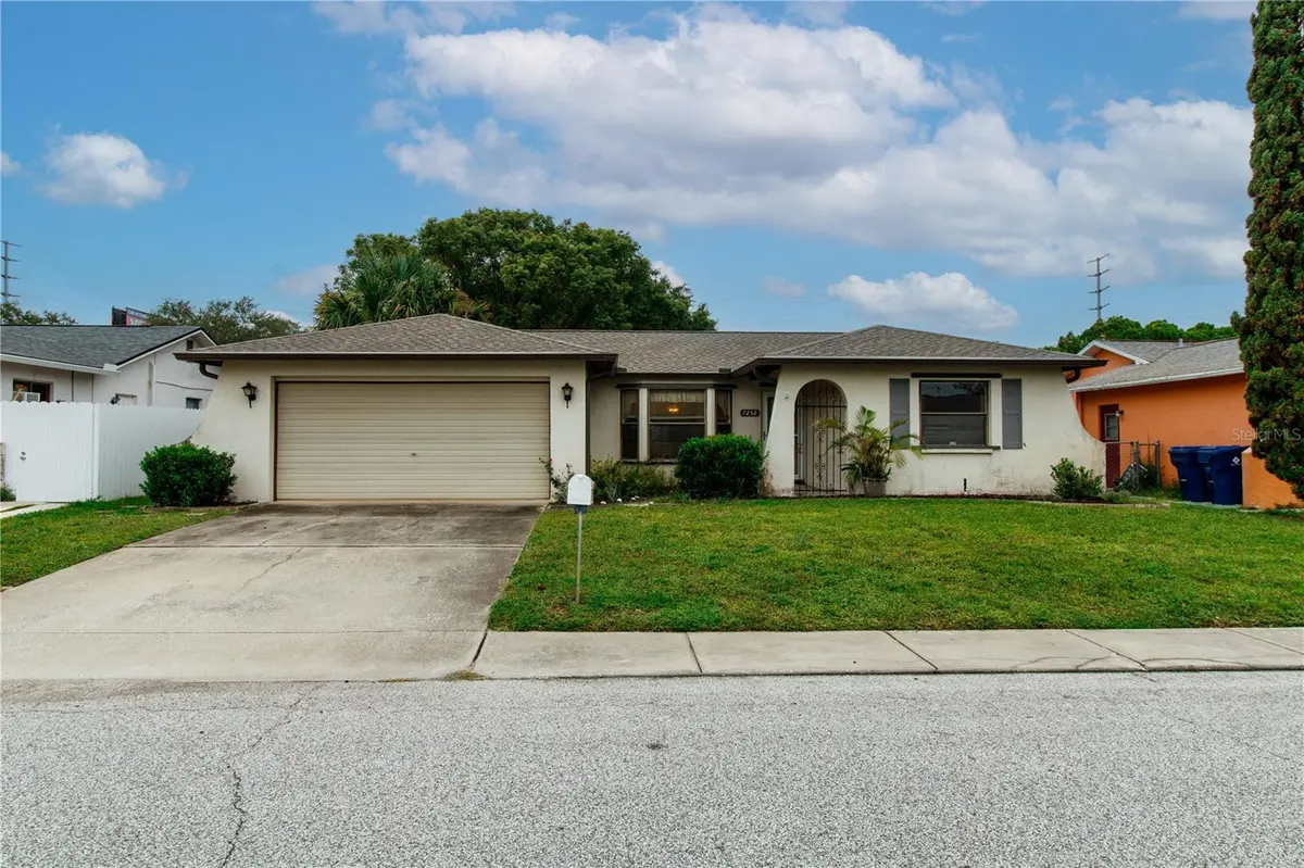 7252 ISLE DR, Port Richey, FL 34668