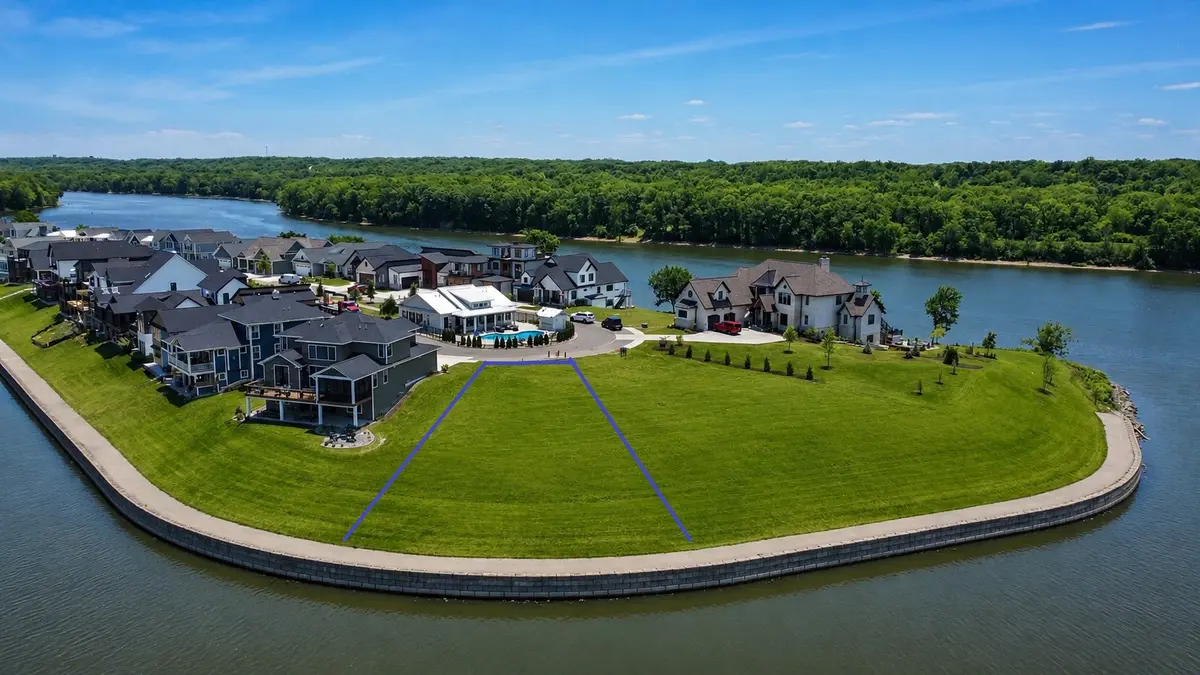 324 Leeward WAY, Ottawa, IL 61350