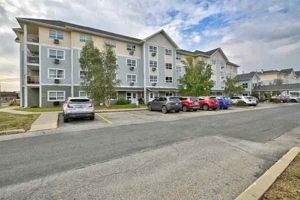 10402 111 ST #235, Grande Prairie, AB T8V 8G4