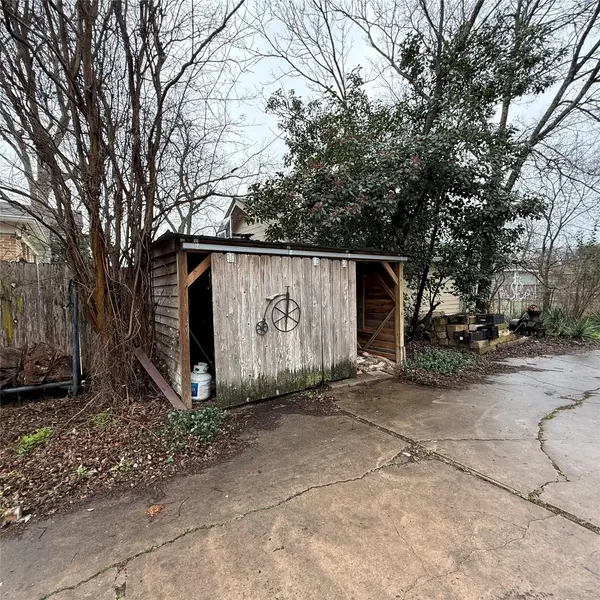 1604 S Austin Ave, Georgetown, TX 78626