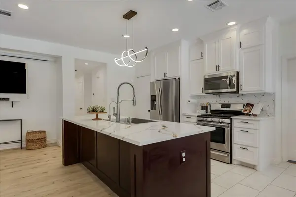 3228 Arroyo Bluff LN, Round Rock, TX 78681