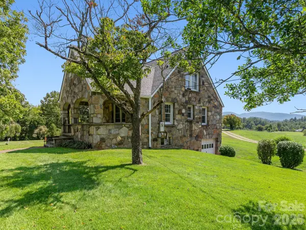 1279 Charlotte HWY, Fairview, NC 28730