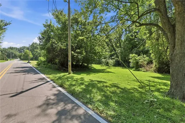 13409 & 13411 Kemper AVE, Independence, MO 64050
