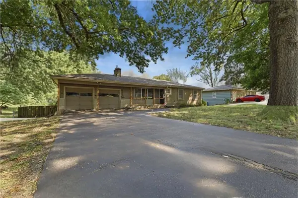 6203 Hedges AVE, Raytown, MO 64133