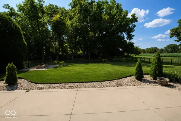 2428 Whispering WAY, Indianapolis, IN 46239
