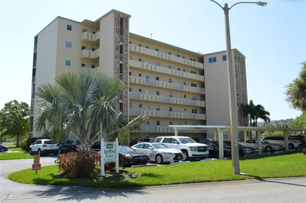 4040 IRONWOOD CIR #401F, Bradenton, FL 34209