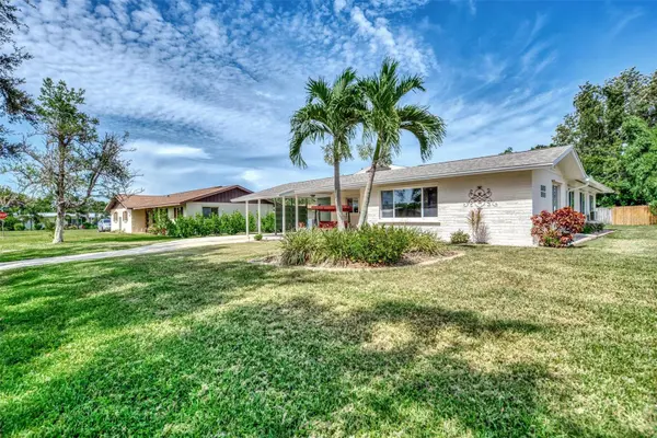 4135 DEERFIELD DR, Sarasota, FL 34233