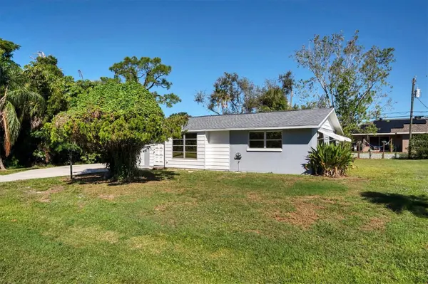 340 PERIWINKLE RD, Venice, FL 34293