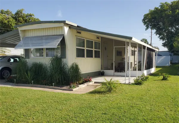 1414 LAKEVIEW DR, Tavares, FL 32778