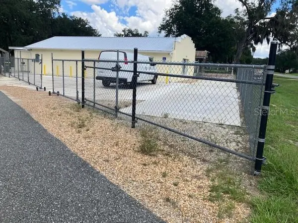 2516 W MAIN ST, Leesburg, FL 34748