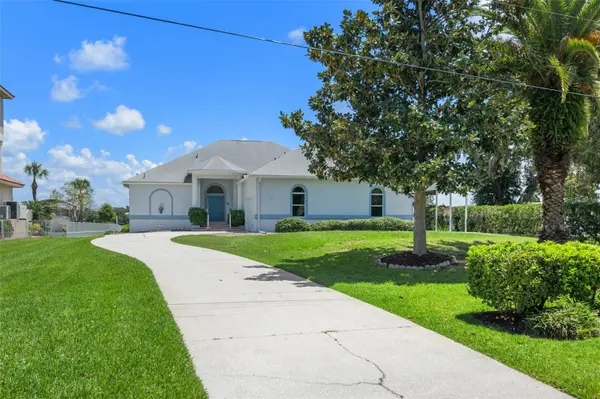 2319 N WATERSEDGE DR, Crystal River, FL 34429