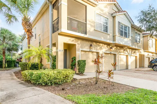 2815 OAKWATER DR, Kissimmee, FL 34747