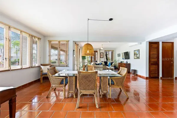 E LAKESIDE VILLAS #1, Vega Alta, PR 00692