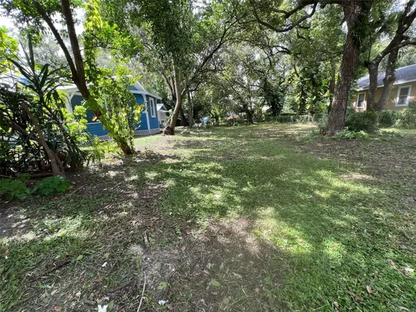 8112 N 10TH ST, Tampa, FL 33604