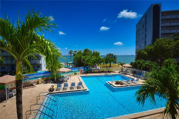 6020 SHORE BLVD S #1004, Gulfport, FL 33707