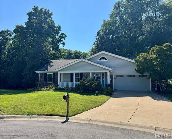 20 Ardennais RD, St Peters, MO 63376