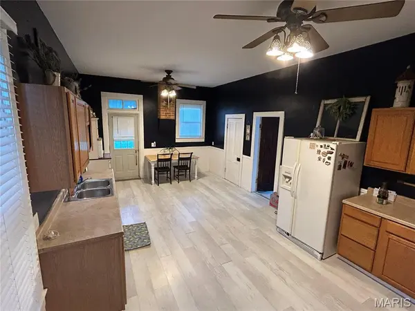 320 N A ST, Farmington, MO 63640