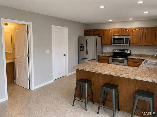 56540 McFall PL, Hannibal, MO 63401