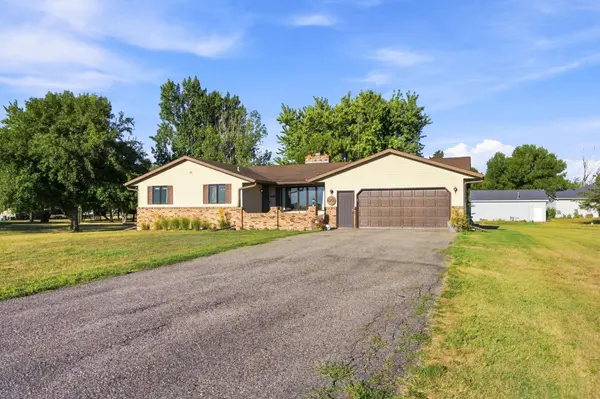 6205 Oakport ST N, Moorhead, MN 56560