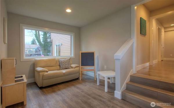 4238 S 164th ST, Tukwila, WA 98188