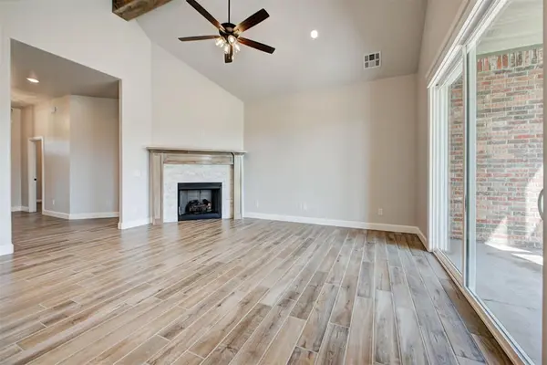 2003 Leo CT, Blanchard, OK 73010