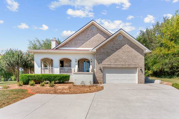 153 Oonoga Way, Loudon, TN 37774