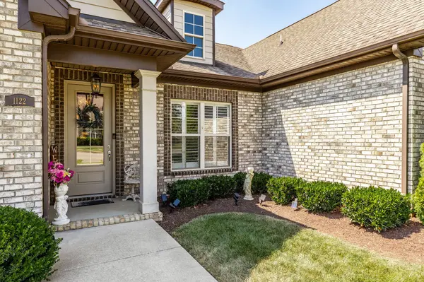 1122 S McMahan Dr #S, Gallatin, TN 37066