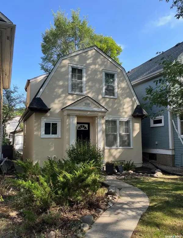 2333 Robinson STREET, Regina, SK S4T 2R3